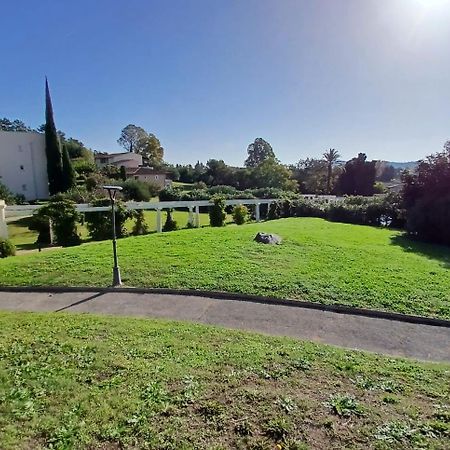 Appartement Grimaud Bord De Mer Luaran gambar