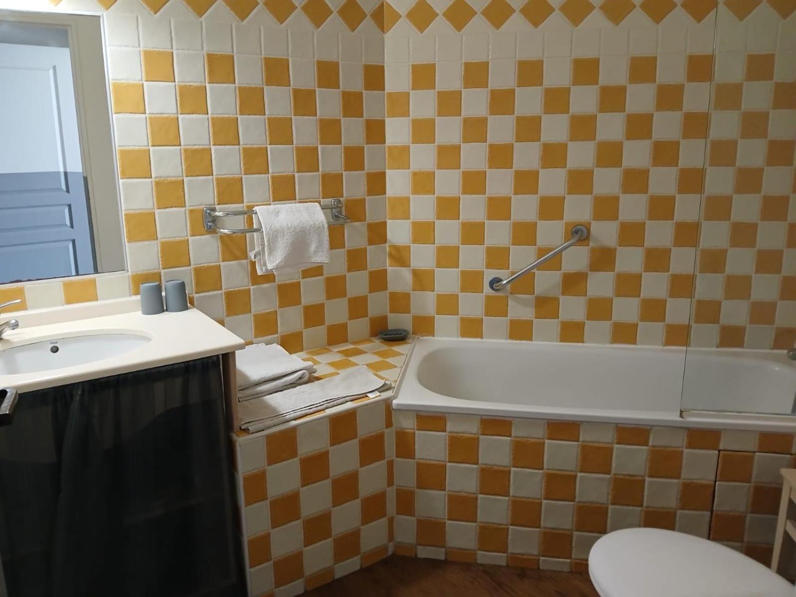 Appartement Grimaud Bord De Mer Luaran gambar